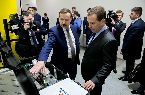 Заседание Президиума Совета при Президенте РФ по модернизации экономики и инновационному развитию страны под руководством Д.А. Медведева в технопарке «Слава»